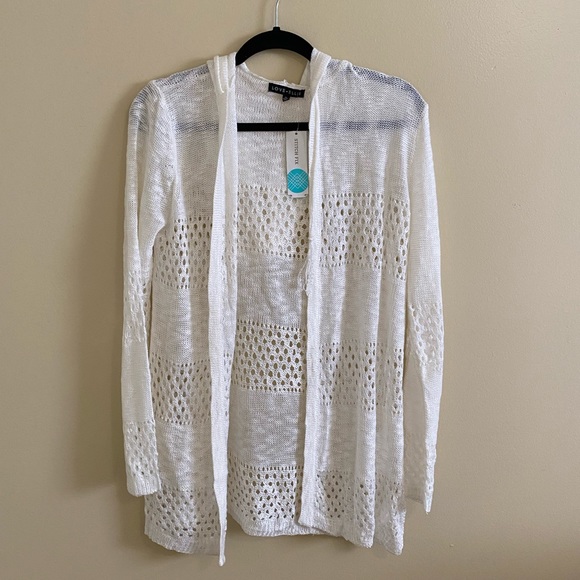 love ellie | Sweaters | Amari Airy 